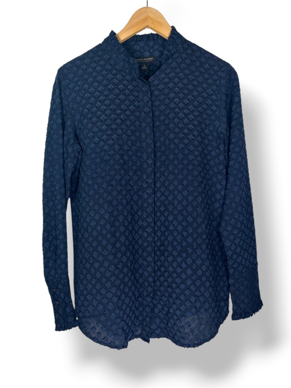 4/$20 Banana Republic Dillon Classic Fit Navy Textured Jacquard Ruffle Blouse S - Picture 2 of 5